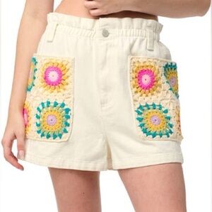 NWT BLANKNYC Crochet Appliqué Paperbag Waist Denim Shorts Size Medium